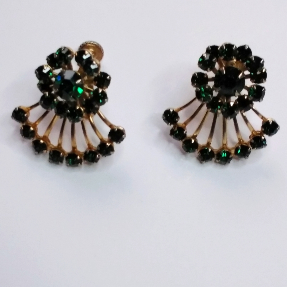 Elegance Unearthed: Vintage Emerald Mystique Screw Back Earrings.